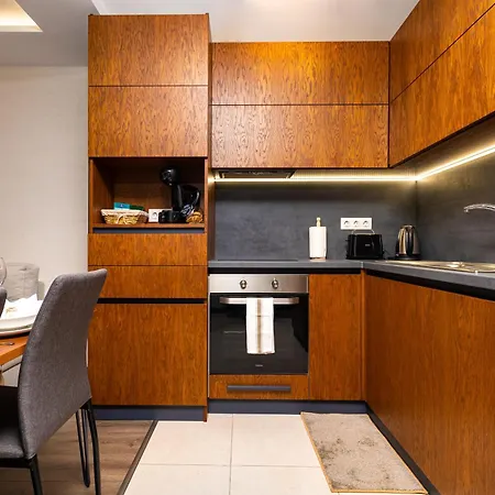 New Luxury & Bright 2 Bedroom * Plovdiv