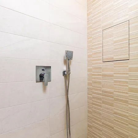 New Luxury & Bright 2 Bedroom Plovdiv